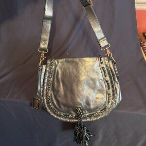 BADGLEY MISCHKA Lg Pewter Metallic Leather Tassel NOELLE Shoulder Bag org $$400